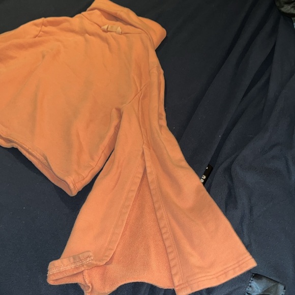 Free People Crop  Loose Fit Turtleneck  Size XS - Picture 6 of 9